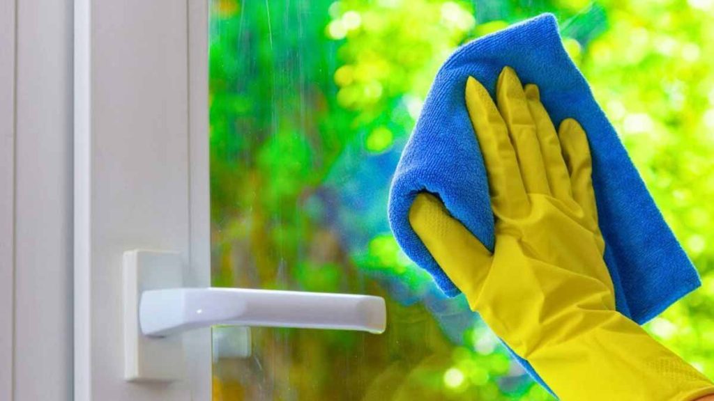 Glycerin zum Fensterputzen